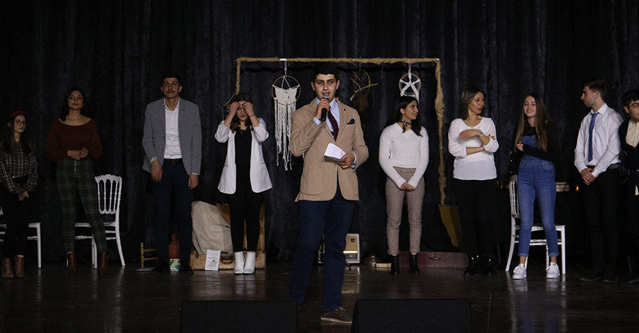 Özel Hatem Okulları'ndan Şiir Gecesi