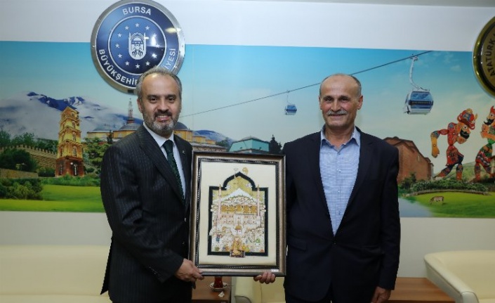 Bursa'da Başkan Aktaş, şehit öğretmenin babasını ağırladı