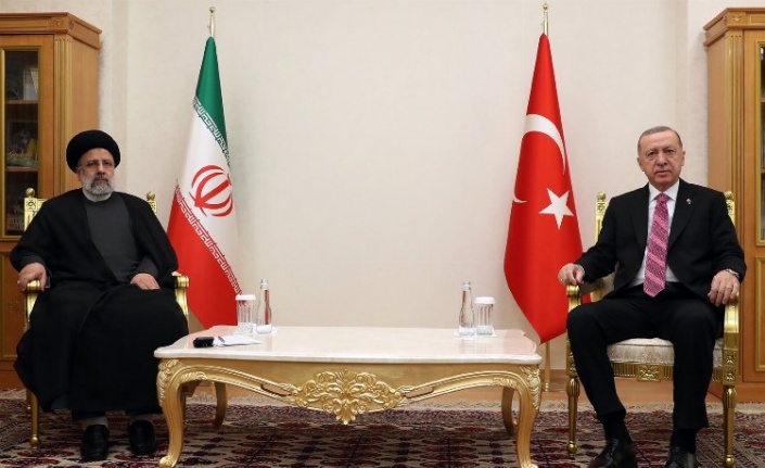 Cumhurbaşkanı Erdoğan, İran'daki mevkidaşı ile görüştü