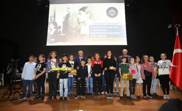 İzmir Karabağlar'da Atatürk'e 100. yıl seslenişi 