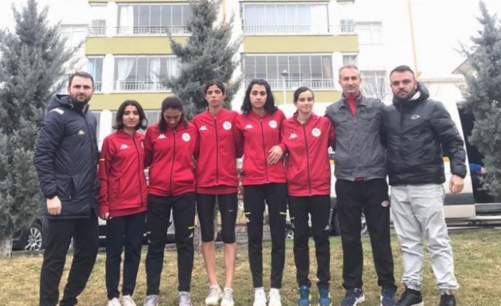 Kocaeli İzmit Belediyesporlu atletler rotayı Ankara’ya çevirdi 
