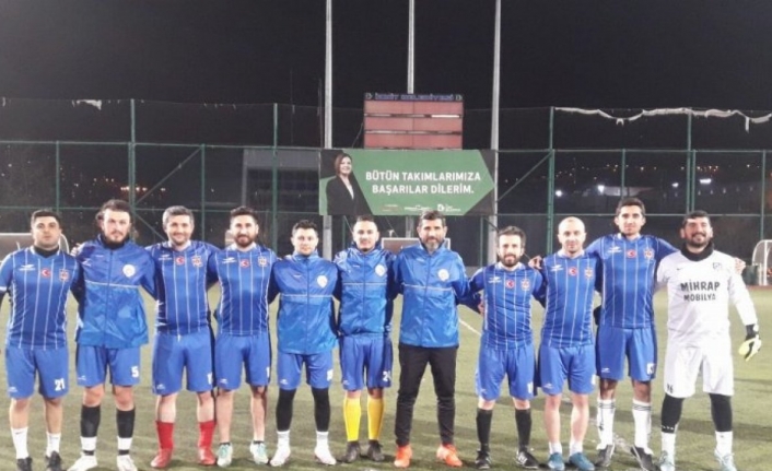 Kocaeli ve İstanbul Barosu'ndan dostluk maçı 