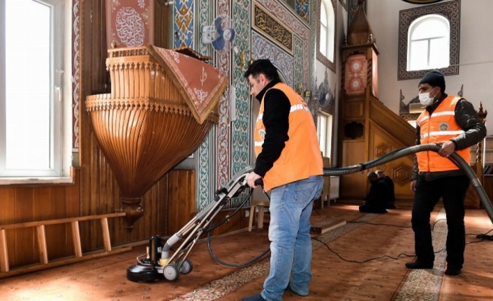 Malatya'da ibadethaneler temizlendi 