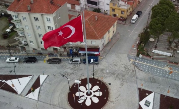 Manisa Kırkağaç'ta dev Türk Bayrağı