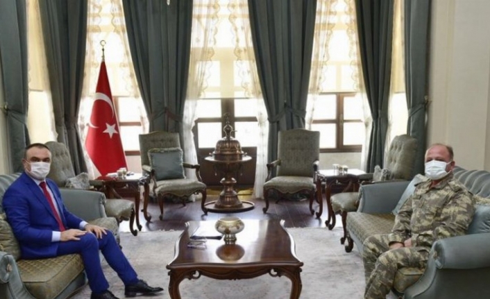 Tuğgeneral Oruçoğlu’ndan, Vali Soytürk'e ziyaret