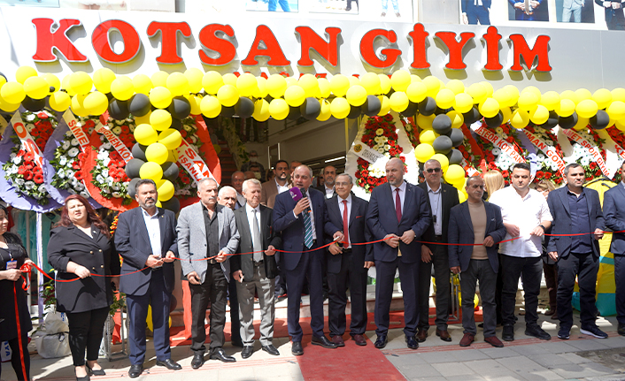 Kotsan Giyim 3.şubesini Gemlik'te açtı