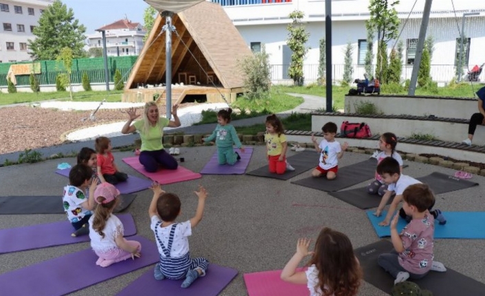 Kocaeli İzmit Çınar Çocuk Evi’nde Yoga eğitimleri devam ediyor