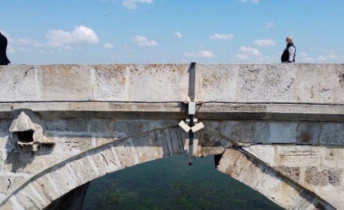 Mimar Sinan’ın “Şaheserim” dediği tarihi köprü çöküyor!