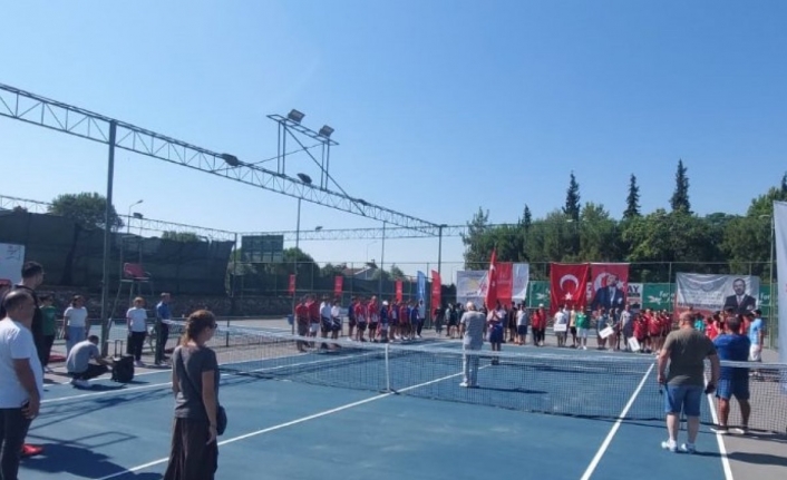 Aydın’da teniste final heyecanı başladı