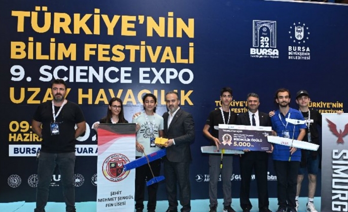 Bursa'da bilim meraklıları ödüllerine kavuştu