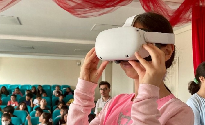 İstanbul Ataşehir'de çocuklar yeni nesiil teknolojileri deneyimliyor
