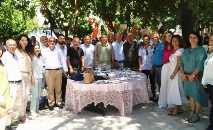 İYİ Parti Muğla Yörük geleneğiyle bayramlaştı