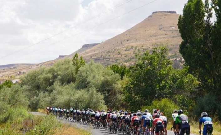 Kapadokya'dan Erciyes'e uzanan bisiklet yarışı