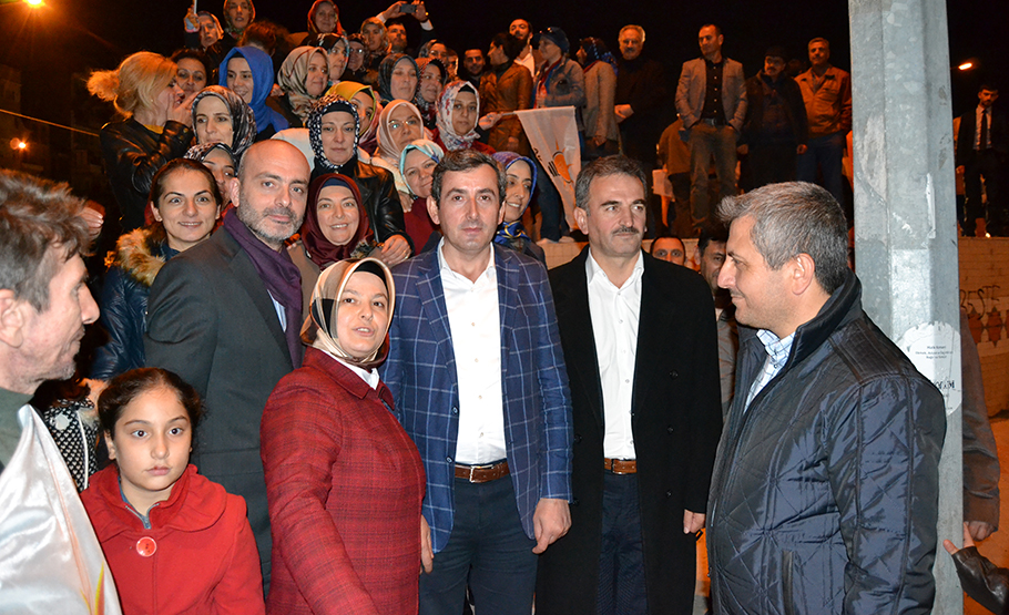 Gemlik'te AK Partililer Seçimi Kutlamaya Başladı
