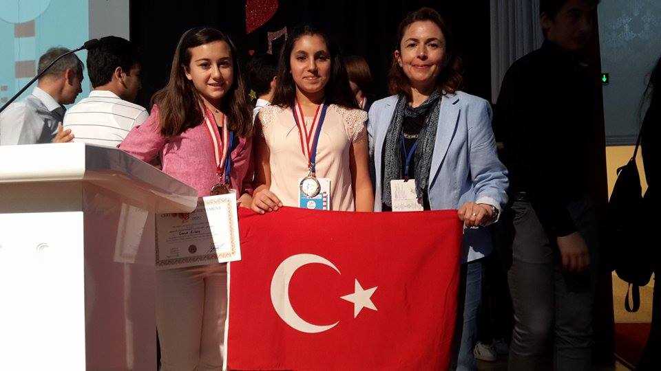 Hisar Anadolu Lisesi  İnspo'dan Madalya İle Döndü