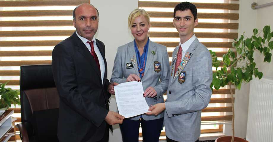 Gemlik Rotary ve Rotaract HEM ile Protokol İmzaladı