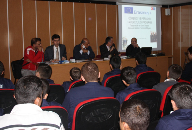 Gemlik Meslekî ve Teknik Anadolu Lisesi´nde Erasmus+Proje Bilgilendirme Toplantısı Yapıldı