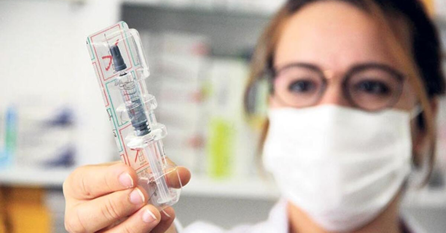 Grip aşısı alabilecek kişiler e-Nabız sistemine yüklendi