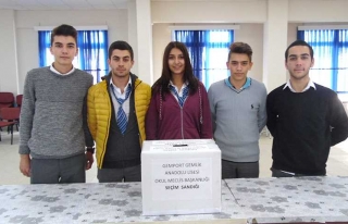 Gemlik Anadolu Lisesi'nde Demokratik Seçim