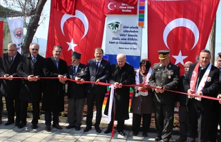 Şehit Öğretmen Ethem Yaşar Meydanı Törenle Açıldı