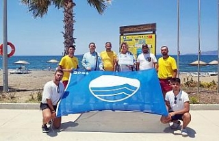 İzmir Aliağa Ağapark Plajı mavi bayrakla taçlandı