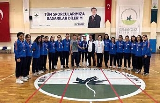 Bursa Osmangazi Hentbol Takımı altyapıdan 2. Lig'e...