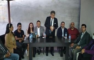 CHP Hatay İl Başkanı Parlar, Antakya'da halkla...