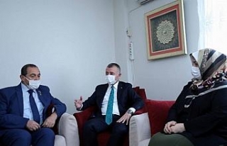 Kocaeli Belediye Başkanı Büyükakın, şehit ailesini...