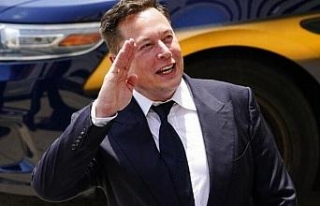 Milyarder Elon Musk, Tesla hissesini sattı