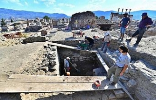 Türkiye ilk... İzmir'de arkeolojik alanda DNA...