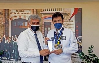 Otizmli ilk Türk sporcu Oceanman Dünya Şampiyonası'nda...
