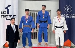Manisa BBSK’nın gençlerinden judo başarısı 