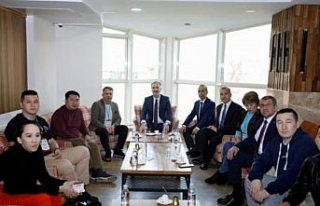 Kazakistan ve Azerbaycanlı gazeteciler İnegöl’e...