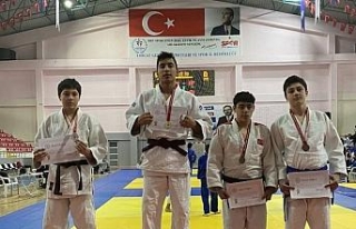 Manisa Büyükşehir’in judocuları Yozgat’tan...