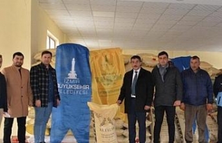 İzmir’den Kars’a 105 ton tohum desteği