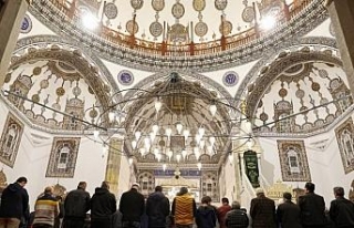 Nevşehir'de Kurşunlu Cami'nde ilk teravih