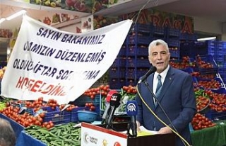 Bakan Bolat, Polatlı'da pazar esnafıyla iftar...