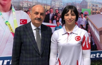 Semanur Erdoğan Spor Salonu Temeli Atıldı
