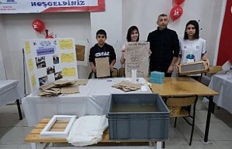Bursa'da gecikmeli 4006 TÜBİTAK Bilim Fuarı açıldı