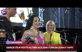 Gemlik Film Festivali’nin açılışını Türkan Şoray yaptı.